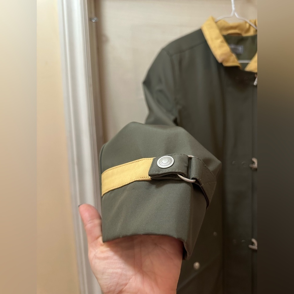 Apropos Juniors Olive Green Coat Jacket With Yellow Collar – Size 7 - Picture 3 of 7